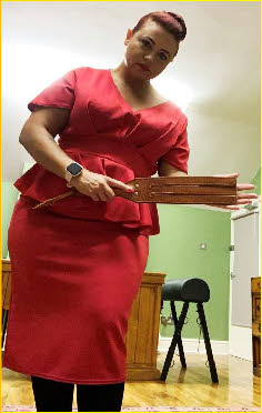 Strict female disciplinarian in Derby